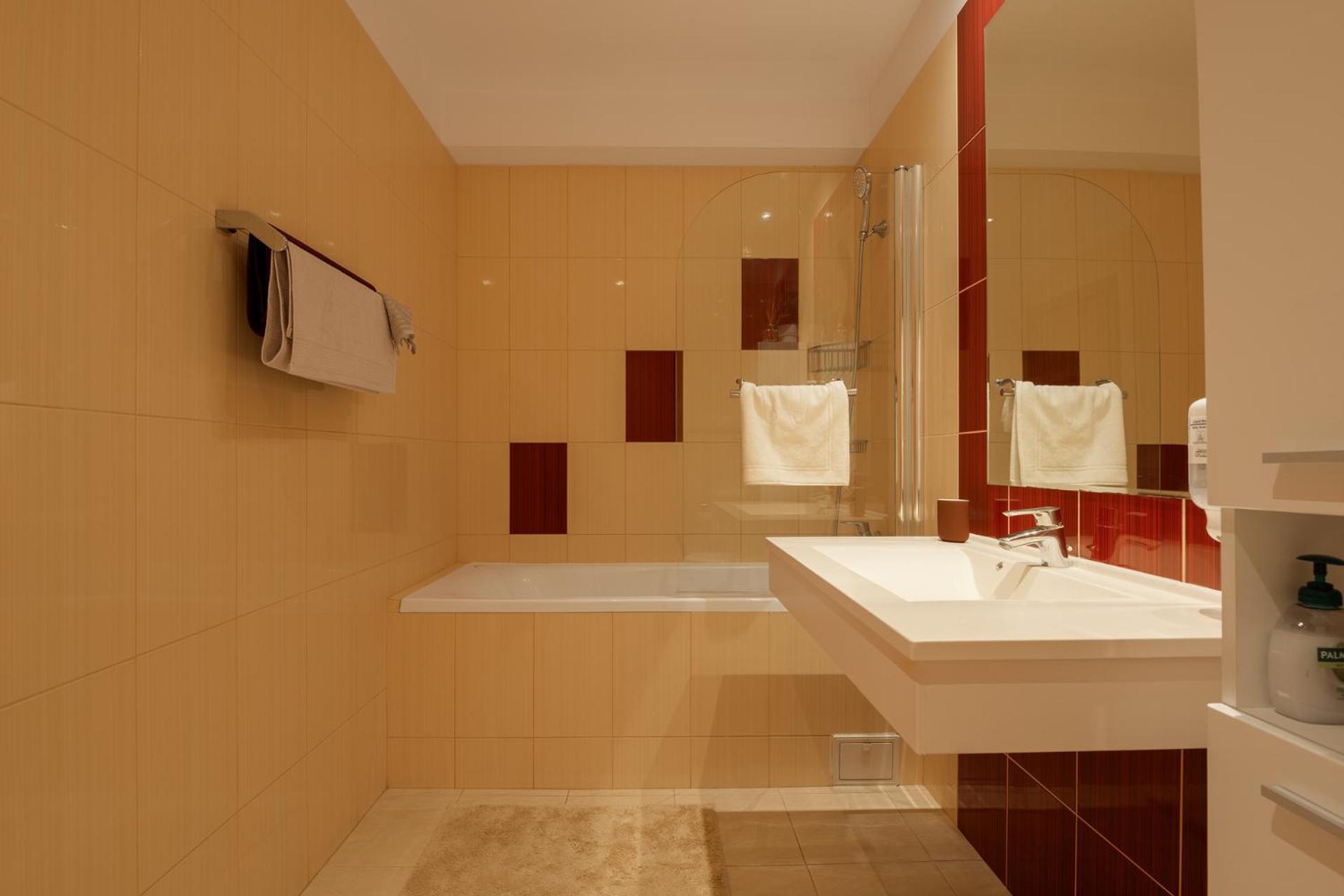 Airport Rin Nord Residence Apartment - Self Check-In Otopeni Dış mekan fotoğraf